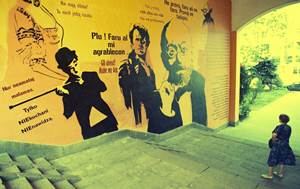 Spacer "Śladami upamiętniania – murale na Muranowie"