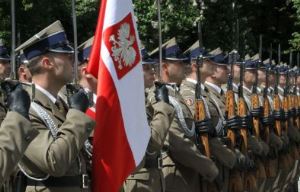 Obchodzy Święta Wojska Polskiego