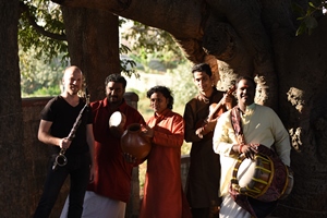 Warsztaty gry na tradycyjnych hinduskich instrumentach perkusyjnych z muzykami z zespołu Saagara