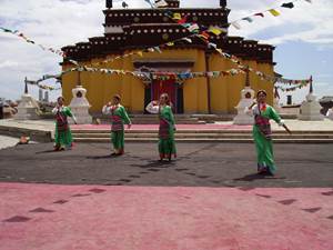 Wizyta cersarza na świętej górze Tai Shan, Ślub w Pekinie – filmy dokumentalne