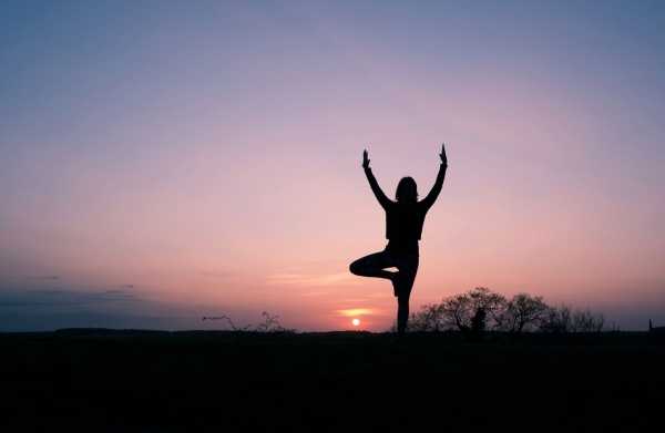 Wieczorny relaks nad Wisłą - łagodna joga
