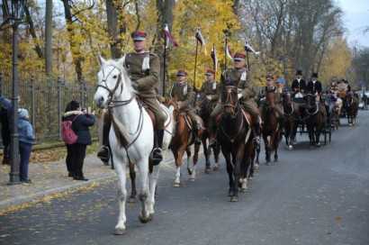 Święto Niepodległości w Łazienkach Królewskich - parada konna, pokazy kawalerii, bezpłatne zwiedzanie