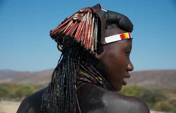 Afryka mniej znana – plemiona Angoli, rzeka Kongo, goryle nizinne