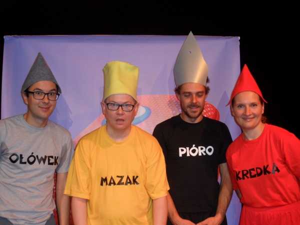 Dziecięca Scena Teatralna: UCIECZKA Z PIÓRNIKA