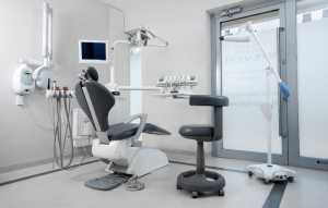 Jak wybrać klinikę stomatologiczną w Warszawie?
