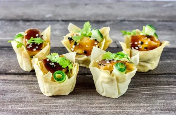 Finger food w Warszawie – jak zorganizować idealne przekąski na przyjęcie? Finger food w Warszawie – jak zorganizować idealne przekąski na przyjęcie?
