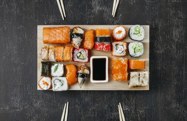 Jak sprawić, by sushi z marketu wyglądało jak z drogiej restauracji?