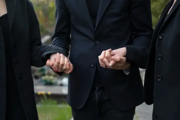 Jak zorganizować pogrzeb, co należy wiedzieć?