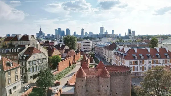 Weekend w Warszawie – odkryj atrakcje stolicy i opcje noclegu