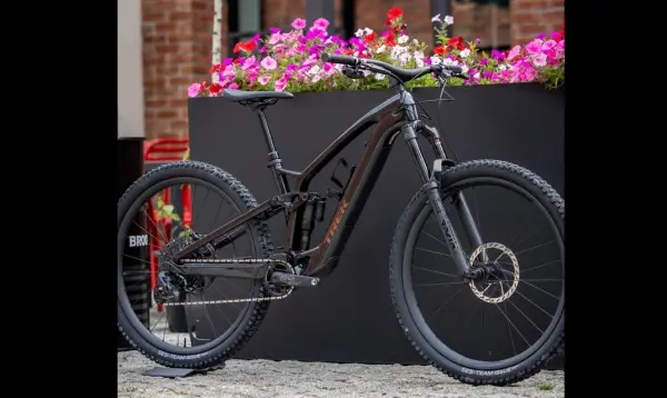 Rowery enduro i górskie – idealny wybór dla pasjonatów jazdy terenowej