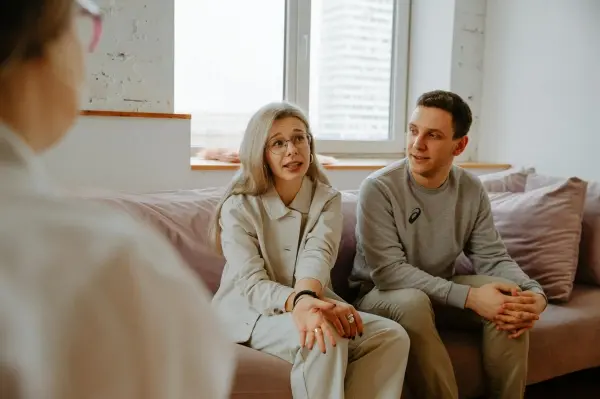 Rozmowa, która leczy – jak psycholog może pomóc w codziennych trudnościach?