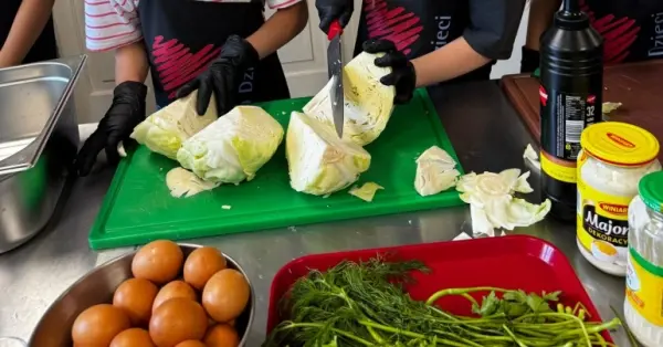 Warsztaty kuchni ukraińskiej - Barszcz i pielmieni [godz. 10:00 i 13:00]