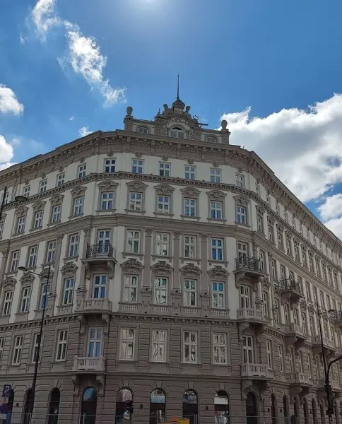 Różne oblicza ulicy Żelaznej 