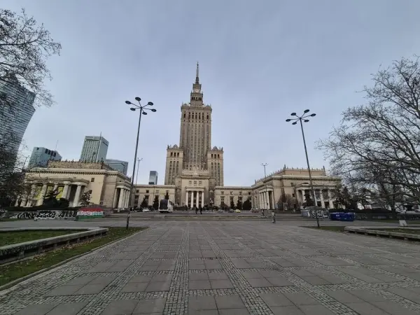 Kolos w środku miasta. Wokół Pałacu Kultury i Nauki