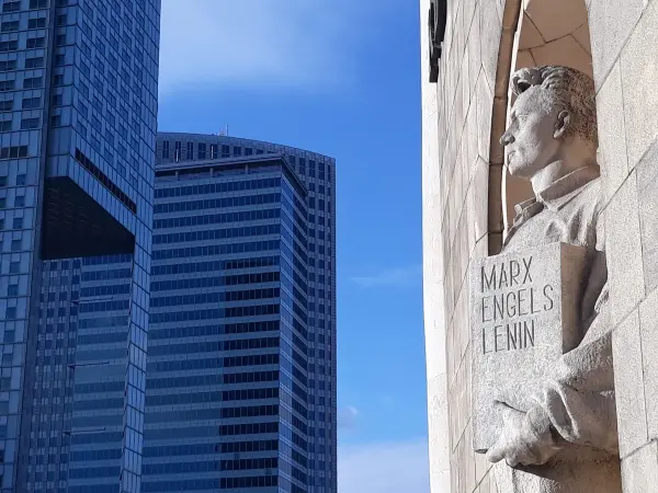 Spacer po okolicach Pałacu Kultury i Nauki