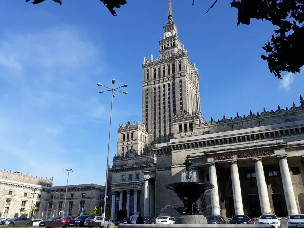 „Spacer po okolicach Pałacu Kultury i Nauki”