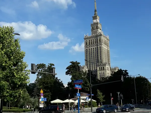 „Spacer po okolicach Pałacu Kultury i Nauki”