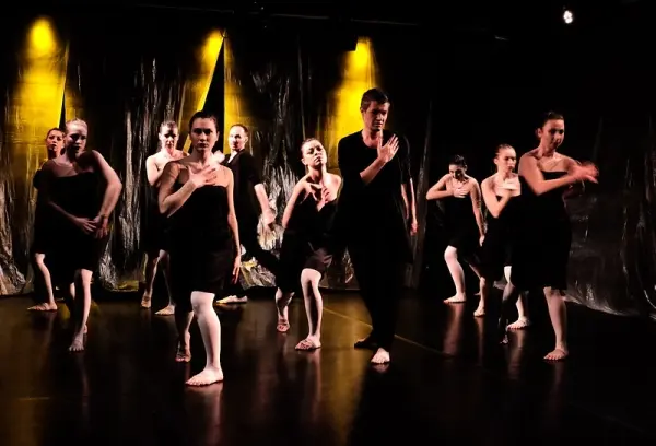 Circulus | Spektakl Teatru Tańca TEST