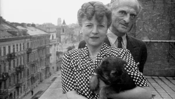 Warszawa Tuwima w 130. rocznicę urodzin gorszyciela