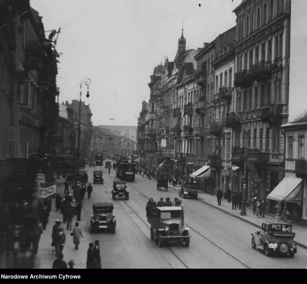 Lata dwudzieste, lata trzydzieste • Nowy Świat