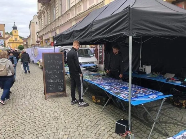 GIEŁDA GIER VIDEO W WARSZAWIE