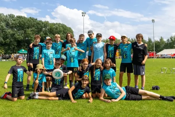 "Szkółka ultimate frisbee na Mokotowie" - Treningi ultimate frisbee dla dzieci i młodzieży