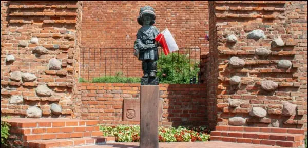 Z wizytą w pracowni rzeźbiarskiej Jarnuszkiewiczów i spacer uliczkami Nowego Miasta