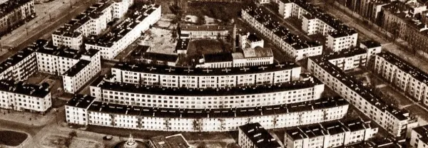 Żoliborz Spółdzielczy wieczorową porą - spacer z przewodnikiem