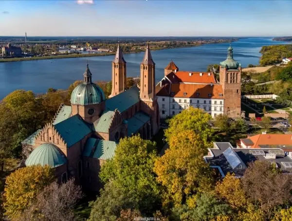 Zapisy na bezpłatną wycieczkę do Płocka 30 września