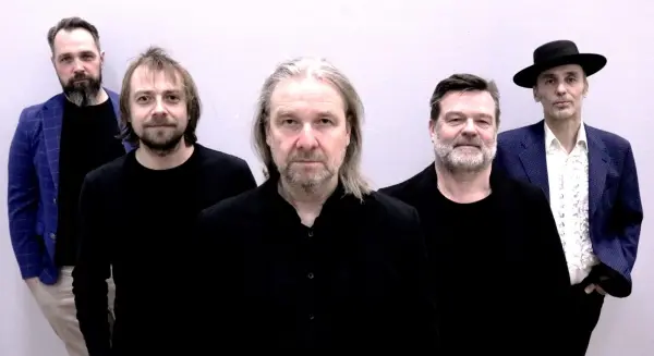 Z ulicy – na scenę, z przeszłości – w dzisiejsze serca