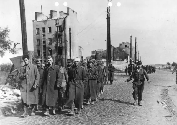 Spacer Śladami Powstania Warszawskiego - walki na Powiślu Czerniakowskim i desant "berlingowców"