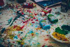 BĄBELKOWE MALOWANKI – warsztaty plastyczne malowania folią bąbelkową dla dzieci w wieku 2-5 lat 