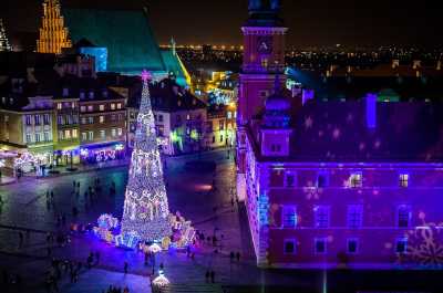 Zimowe spacery Traktem Królewskim i po Starówce - nowa iluminacja świątecznej Warszawy