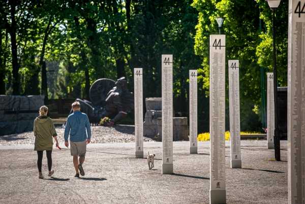 Spacer po Cmentarzu Powstańców Warszawy