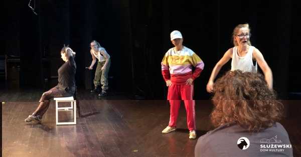 Dziób w dziób - spektakl uczestników warsztatów Teatr Rodzica