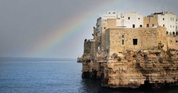 Najpiękniejsze miasta Apulii - Polignano a Mare i Monopoli / wykład z cyklu Kultury Świata